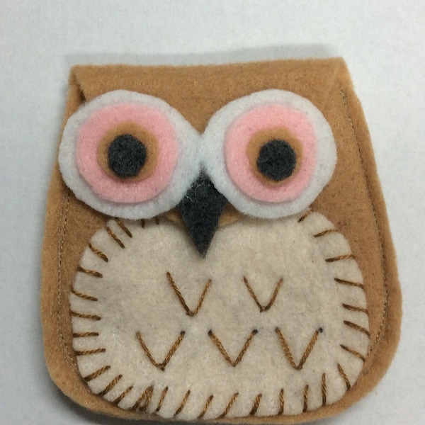 Owl Coin Purses, Cute coin purse, Colorful felt coin purse with magnetic clasp, variety of colors. Stocking stuffer.