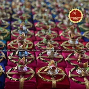 Designer blouse pieces with Haldi/Pasupu & KumKum/Kumkuma Packets/Return Gifts for Weddings, Puja and Events etc