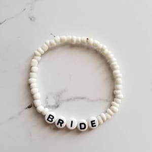 Wedding Party Bracelets,Wedding Bracelets, Flower Girl, Maid of Honor, Bride,Bridesmaids Bracelet, Beaded Bracelets for Her, Bridal Party White