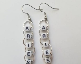 Boucles d’oreilles Zodiac Sign, Boucles d’oreilles mot perlé, boucles d’oreilles Dangle, boucles d’oreilles excentriques, bijoux perlés mignons, boucles d’oreilles pour elle, boucle d’oreille Funky, Zodiac