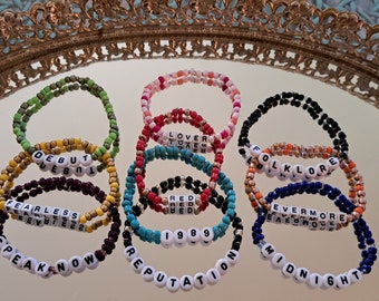 Bracelets inspirés de l'ère Taylor Swift, Bracelets Eras, Bracelets perlés pour elle, Parlez maintenant, Rouge, Taylor Swift, Bracelets pour Swifties