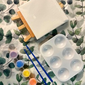 Creative Custom Paint Kit for Kids, Date night – Canvas, Easel, Paint Palette & 6 Acrylic Colors – Family Art Fun