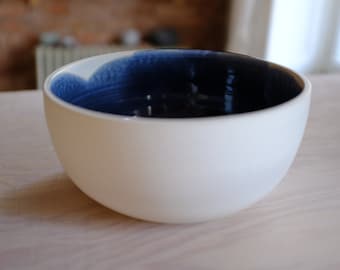 PORCELAIN SERVING BOWL