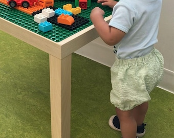 Seersucker shorts bloomers for children / Size newborn to 10 Years old