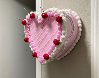 Pearled Heart Cake  / 9 Inch Cake /Y2K / Heart Cake / Vintage Cake / Fake Food Prop / Kitchen Decor / Coffee Table Art / Display Cake