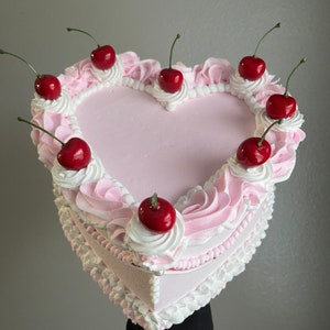 Ice Cream Parlor Cake / 9 Inch Cake /Y2K / Heart Cake / Vintage Cake / Fake Food Prop / Kitchen Decor / Coffee Table Art / Display Cake