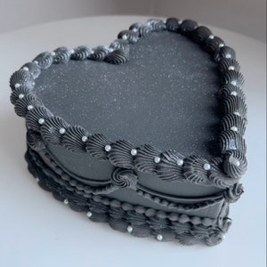 Black Heart Fake Cake: 7-Inch Display Cake Prop