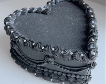 Black Heart Cake/ Fake Cake / 7inch/Custom Heart/Heart Cake/Fake Food Prop/Cake Charm/Display Cake