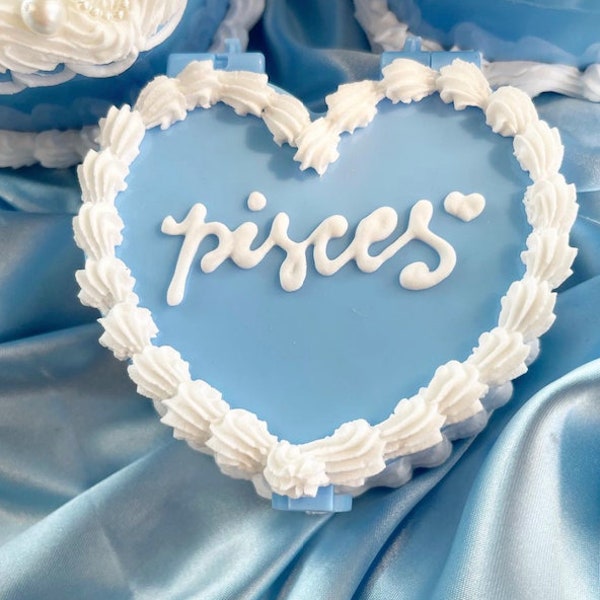 Zodiac Heart Cake Jewelry Box: Y2K Trinket Accessory Box