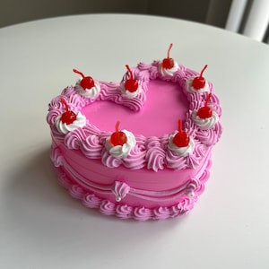 オーダー受け付けページ 推しケーキ クレイケーキ 推し活 誕生日