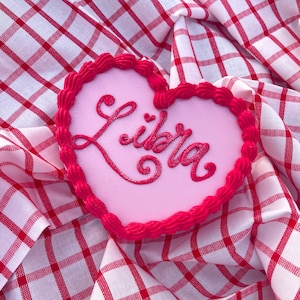 Zodiac Fake Cake Jewelry Box / Pink Jewelry Box /Y2K / Heart Cake / Viral Cake / Accessory Holder / Jewelry Box / Accessory Box / Fake Cake