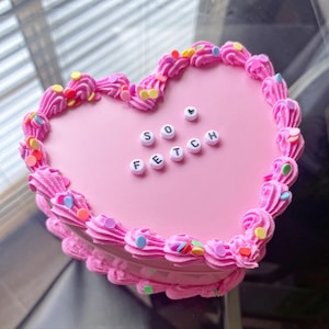 90s Cake Jewelry Box