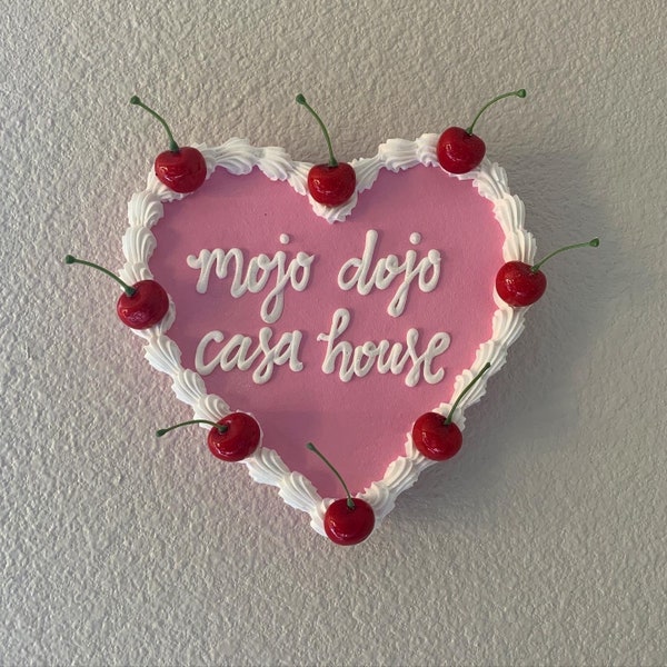 Heart Shaped Fake Cake Wall Decor: Mojo Dojo Casa House