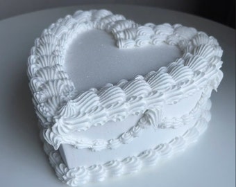 White Heart Cake/ Fake Cake / 7inch/Custom Heart/Heart Cake/Fake Food Prop/Cake Charm/Display Cake