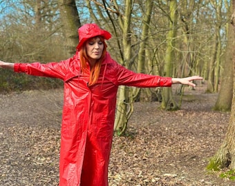 Original 1960s Red Raincoat With Matching Hat - Etsy Canada
