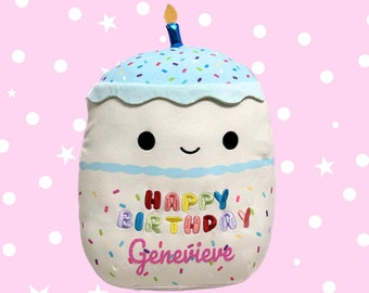 Gâteau d'anniversaire personnalisé Squishmallows Kiks 30 cm en peluche avec nom personnalisé, cadeau d'anniversaire, fête squishmallows, cadeau unique, anniversaire mauve