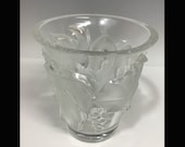 Rare Signed R. Lalique Crystal Grape Vine Vase