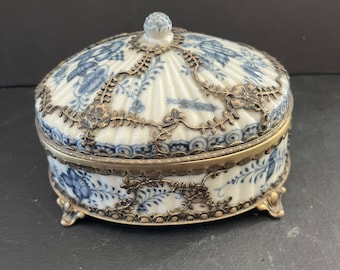 Large Meissen 18th Century Hinged Porcelain Trinket Box with Silver Overlay 5” W