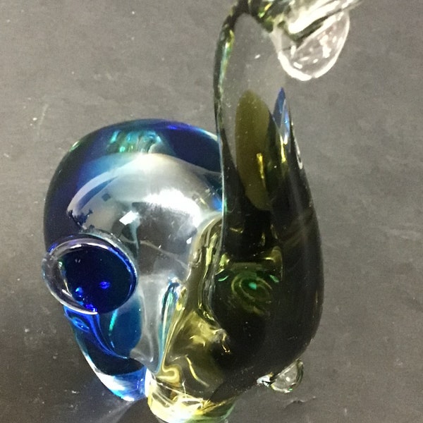 Elephant en verre bleu et vert