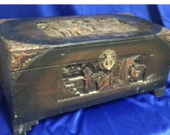 Shirley Temple Estate: Chinese Carved Camphor Wood Box