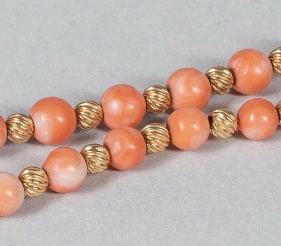 14.75 inch  Coral and Gold Beaded Necklace - image 4