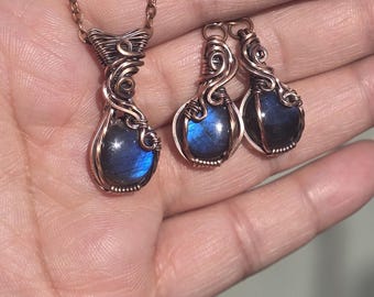 Labradorite pendant and earring set