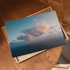Impresión de Irlanda: Nubes en la costa del océano Atlántico - Fotografía de paisajes naturales - Arte mural original, fotografía de viajes, decoración del hogar, regalos