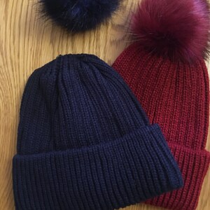 Satin lined chunky winter hat/ detachable Pom Pom. zdjęcie 2
