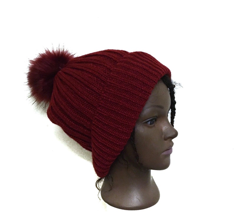 Satin lined chunky winter hat/ detachable Pom Pom. zdjęcie 4