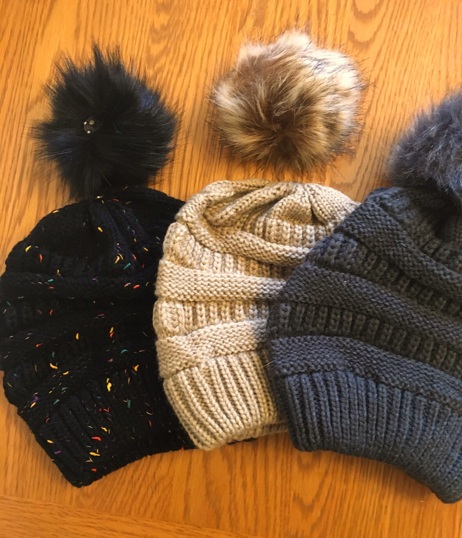 BEANIE WITH DETACHABLE POM POM DANCING ON MY OWN