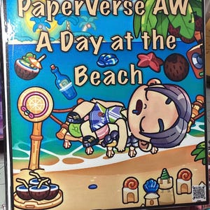 Puede incluir: Ilustración colorida titulada "PaperVerse AW A Day at the Beach". La obra de arte representa una escena de playa con elementos de dibujos animados, incluyendo una persona, cocos, una botella y castillos de arena. El fondo presenta un cielo azul y el océano.