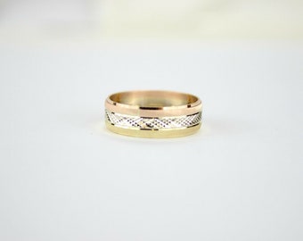 Authentic 14K Tri-Color Gold D/C Band Ring