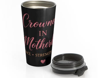 Taza de viaje "Coronada en la maternidad" / Silueta floral, Orgullo de mamá
