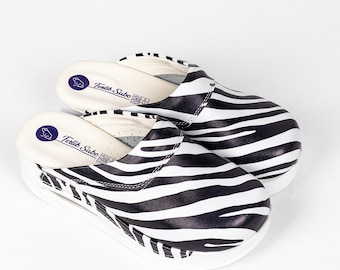 Zebra Design Women's Comfy Clogs