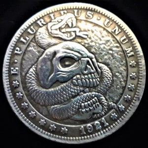 HOBO Coin/  Fantasy Art/ Collectable Hobo Dollar/Challenge Coin * Serpent and Skull
