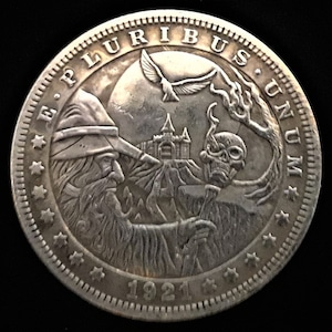 HOBO Coin/  Fantasy Art/ Collectable Hobo Dollar/Challenge Coin * Wizard with Skull Staff