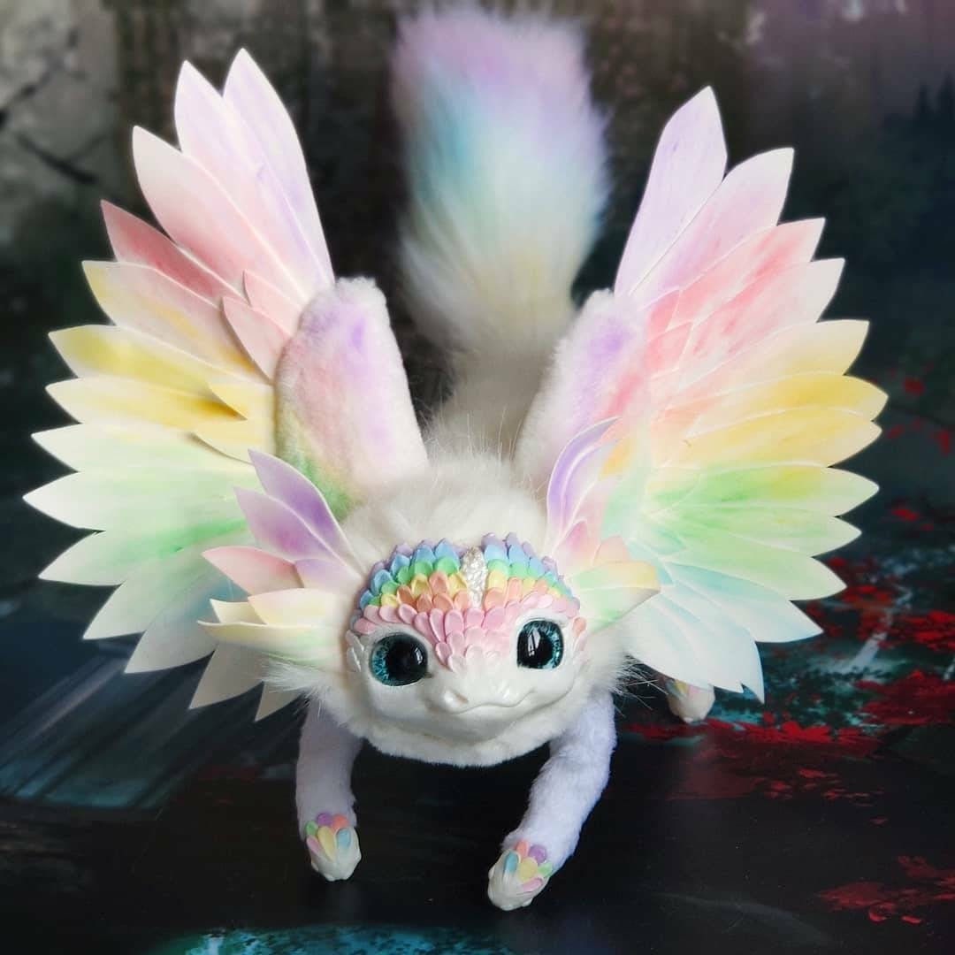 Flower dragon poseable art toy