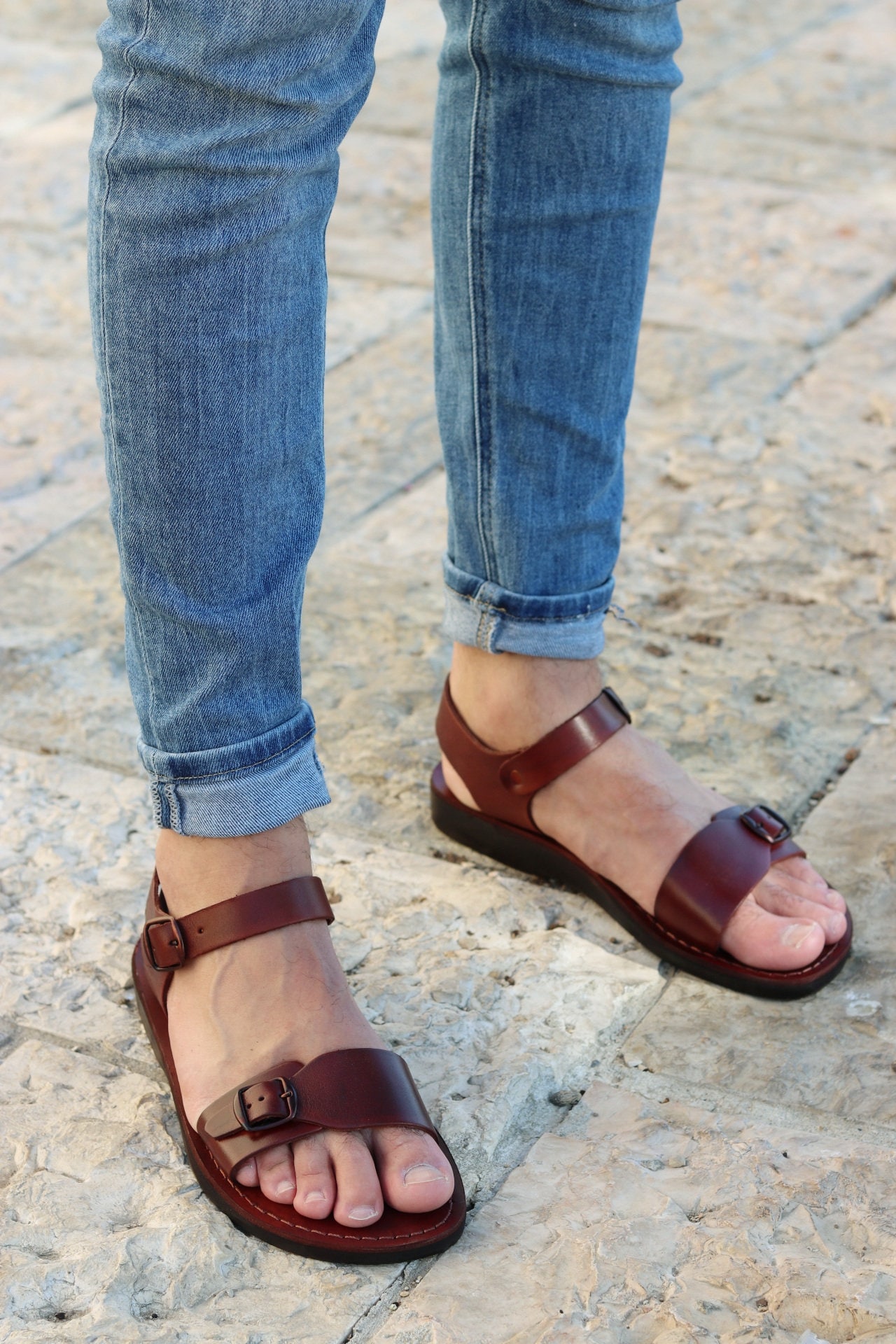 Handmade men's sandals in tan blue calf leather with buckle