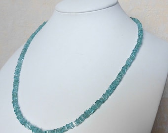 Apatite gemstone necklace – 50 cm necklace – 4 mm square discs – necklace