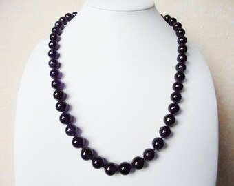 Gemstone Necklace Africa Amethyst - 53 cm Necklace - 10 mm Pearl Necklace