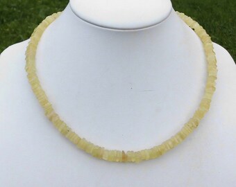 Gemstone necklace 42 cm Lemon Quartz Necklace – 5.5-6 mm square discs - Collier
