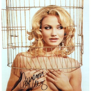 Cameron Diaz Signed Photo Reprint - Hollywood Actress - Glamour Portrait - Autograph Reproduction - Movie Star Collectible Photo PinUp