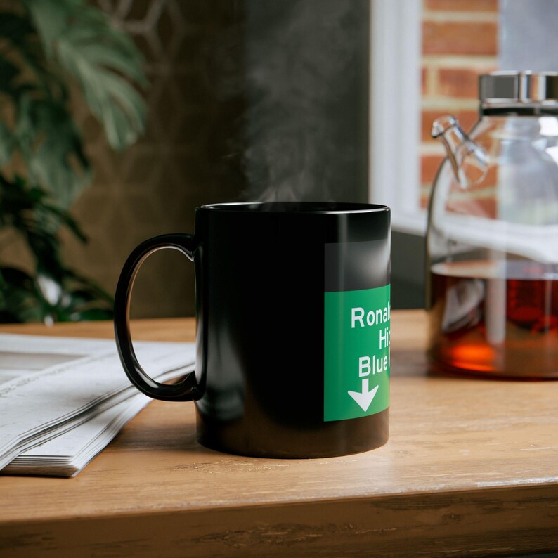 Ronald Reagan Highway Blue Rock Rd road sign Black Mug | Exit 31 highway coffee mug imagem 8
