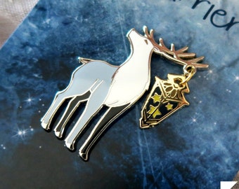 Star Carrier Enamel Pin Glow in the Dark Animals with Lantern Stars Gold Silver Deer Stag Cute Fantasy Forest Kawaii Accessory Lapel Gift