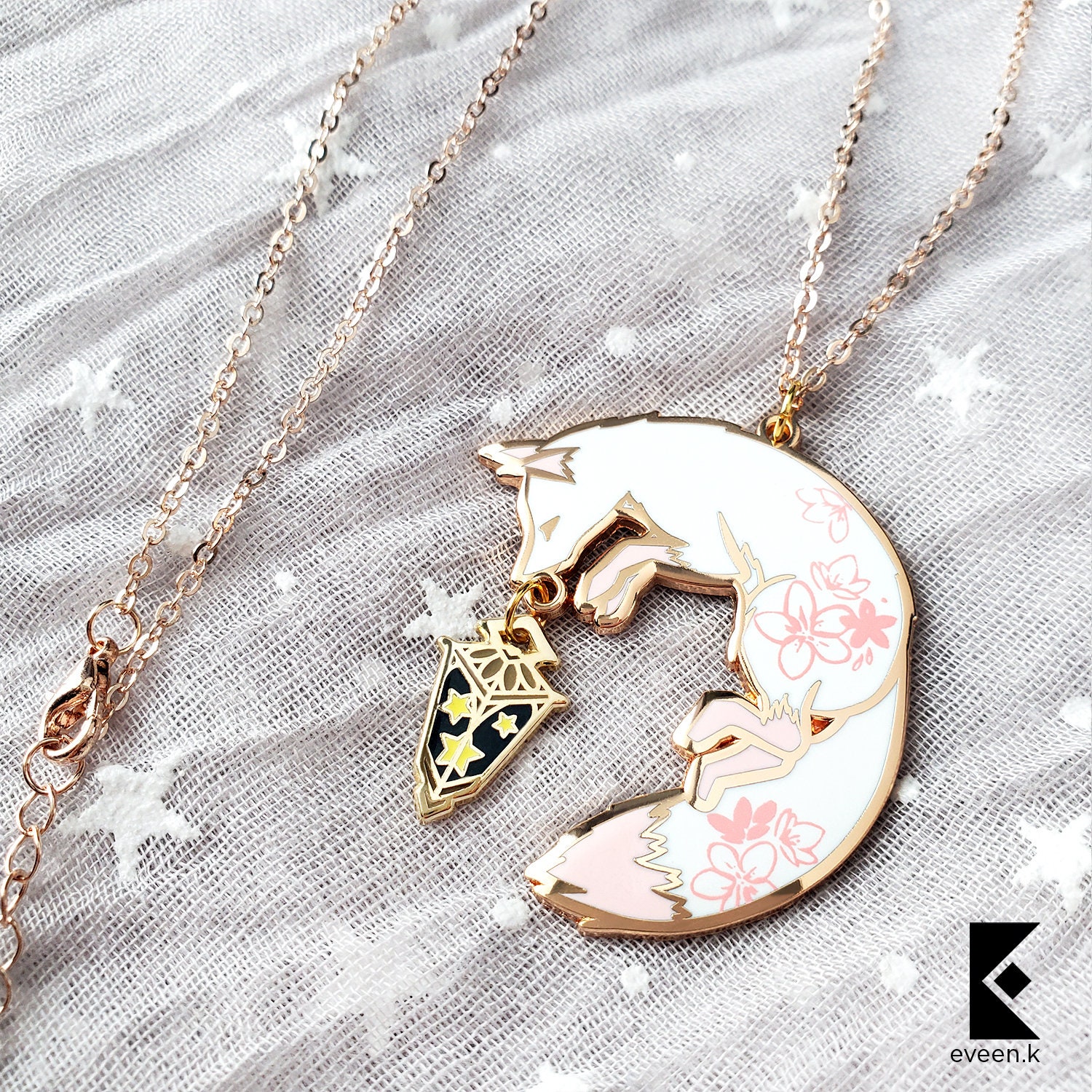 Star Carrier Enamel Necklace Glow in the Dark Pendant Animals with Lantern Stars Gold Silver Bee Cute Fantasy Forest Kawaii Accessory Chain