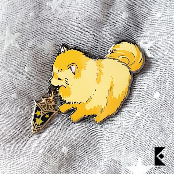 Glow-in-the-Dark Pomeranian Enamel Pin: Fantasy Pet Lantern Accessory