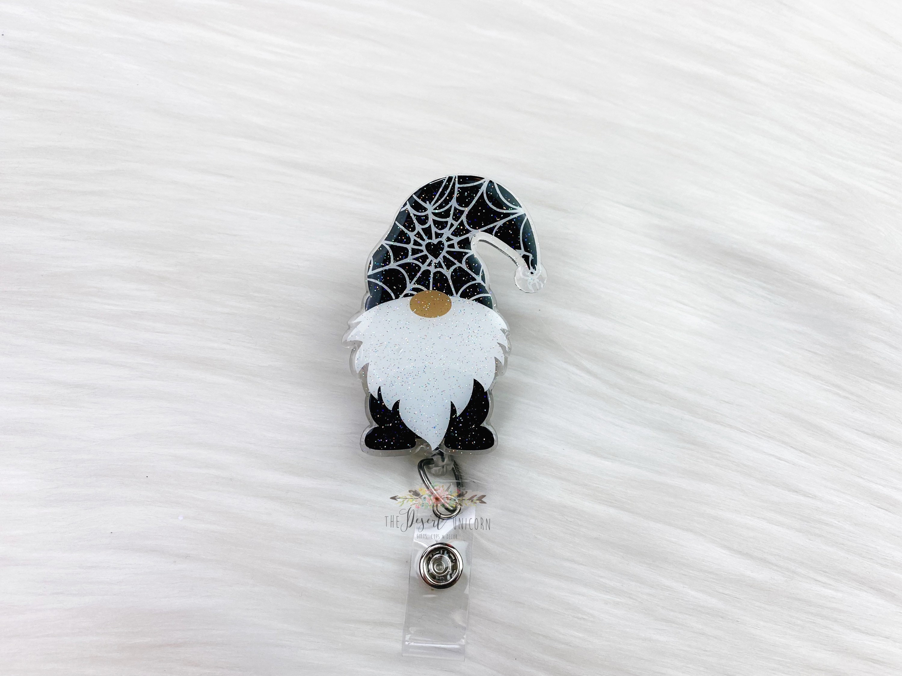 Halloween Gnom Abzeichen Reel: Spinnennetz-Hut, Krankenschwester Medizinisches Abzeichen