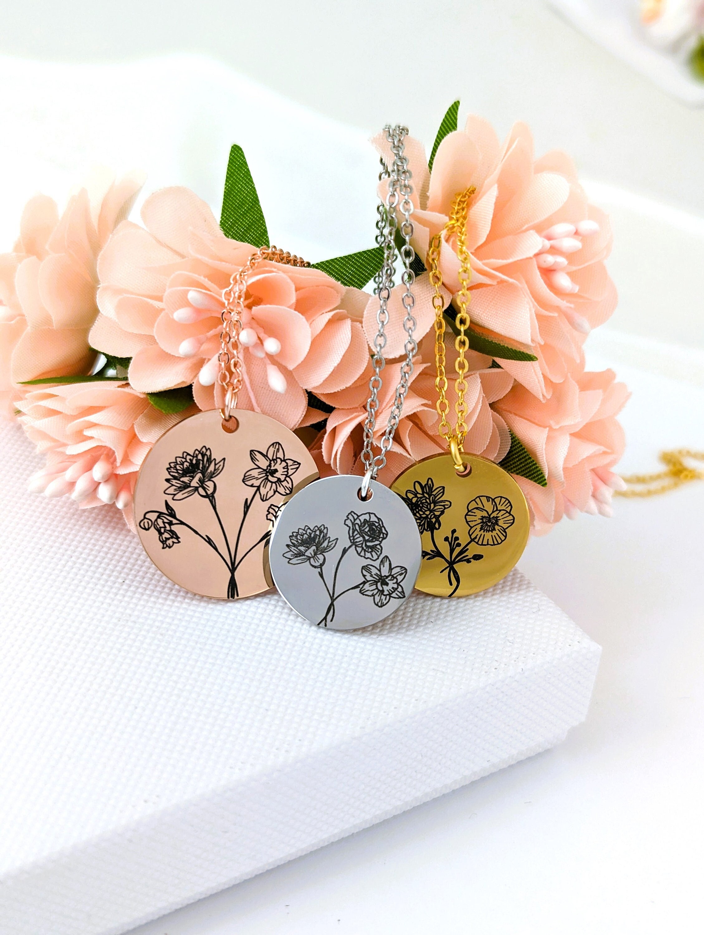 Handmade Jewelry - Combined Birth Flower Necklace - Bouquet Flower Necklace - Unique Family Necklace Gift for Mom, Grandma