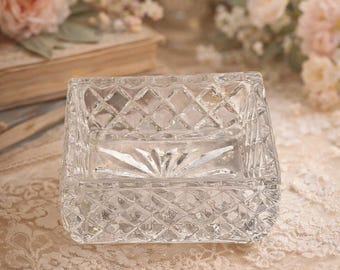 Clear crystal trinket dish with diamond sides & starburst bottom, vintage ring dish, jewelry catchall, vanity décor, cottagecore glass