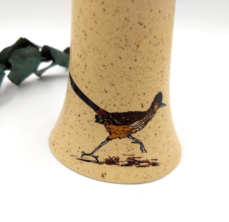 Patio Chime Rustic Farmhouse Decor Cream Ceramic Farm Bell Desert Bird Animal Vintage Roadrunner Bell Southwestern Outdoor Decor